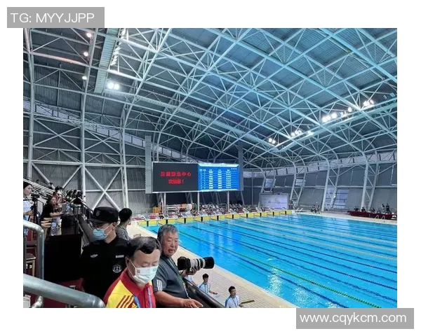 游泳赛场激烈角逐 国内外选手成绩斐然 赛后反响热烈